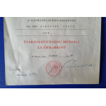 Dekret - Československá medaile Za chrabrost, podpis gen. Svoboda