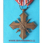 Československý válečný kříž 1939 - LONDÝNSKÉ VYDÁNÍ - 1x lipová ratolest , původní orig. etue - světlá varianta-a1