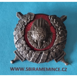 Odznak pro příslušníky historických jednotek při Národních gardách se znakem Národních gard - NG - smalt - stříbrný