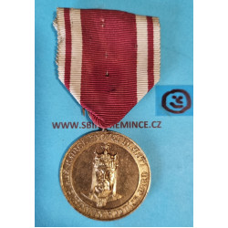 Národní Garda - Zlatá medaile " Za věrnost a branné zásluhy vlasti" za civilní zásluhy