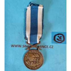 Závěsná fraková miniatura - Československá vojenská medaile Za zásluhy II. stupně - Pražské vydání