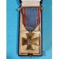 Pamětní medaile Československého dobrovolce z let 1918 - 1919 na sponě , v orig. etui - lesklý var.