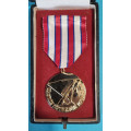 Pamětní medaile Svazu protifašistických bojovníků Účastníků protiválečné vzpoury 1918 v etui