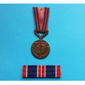 Závěsná fraková miniatura - Československá medaile Za chrabrost před nepřítelem