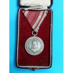 Služební medaile za XXV. let služby - Národní garda v orig. etui - civilní skupina