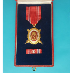 Národní Garda DOK IV. - II.důstojnický stupeň 1.třída za civilní zásluhy v originální etui - typ 1936 (menší,konklávní)