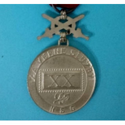 Stříbrná záslužná služební medaile NSG za XX. let služby 1945-1949 s meči