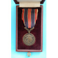 Československá medaile Za chrabrost před nepřítelem v orig. etui - vydání z let 1946 - 1948 varianta - d - český nápis