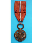 ORIGINÁL - Československá revoluční medaile - s podpisem AB - Pařížské vydání z let 1918-1919 - Francouzské legie - štítky - „ALLSACE“ „ARGONNE“  „22“ a „21" - var. těžká světlá - vzácná varianta