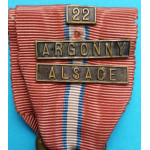 Československá revoluční medaile - s podpisem AB - vydání z let 1920-1938 v orig. etui - Francouzské legie - štítky „ARGONNY“ "ALSACE" a "22" - var. těžká tmavá