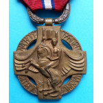 Československá revoluční medaile - s podpisem AB - vydání z let 1920-1938 Italské legie - štítky „35“ a "39" - var. těžká světlá