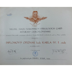 Národní Garda - Dekret - Diplomový odznak Karla IV. - čestný odznak III.stupeň důstojník 1.třída 1945-49 s meči uděleno SNSG