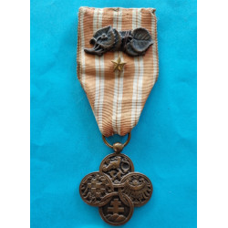 Československý Válečný kříž - I.pražské vydání (1918 - 1920) , původní stuha  s lipovou ratolestí a zlatou hvězdičkou , varianta VM-5-I-B