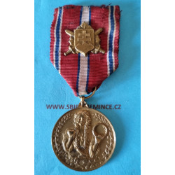 Pamětní medaile ZA VĚRNOST A BRANNOST - ražený štítek