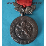 Ag medaile Za zásluhy o obranu vlasti ČSR -  I. vydání - orig. etue