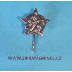 Miniatura - Klopový odznak Čs partyzán na jehlu - těžký typ zn. Mincovna Kremnica - pr. 23mm - tmavý