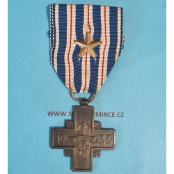 Pamětní odznak NSG - Kříž za věrné služby z roku 1938- tmavý bronz s podpisem - hvězda na stuze - varianta a