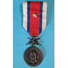 Bronzová medaile krále Karla IV. „ Za věrné služby “ 1918-19 s meči pro vojenské osoby a podpisem OP
